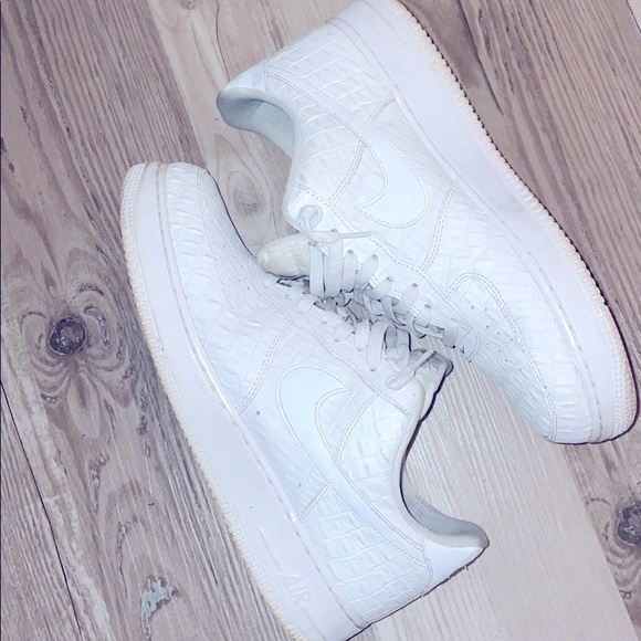 Air Force One Low